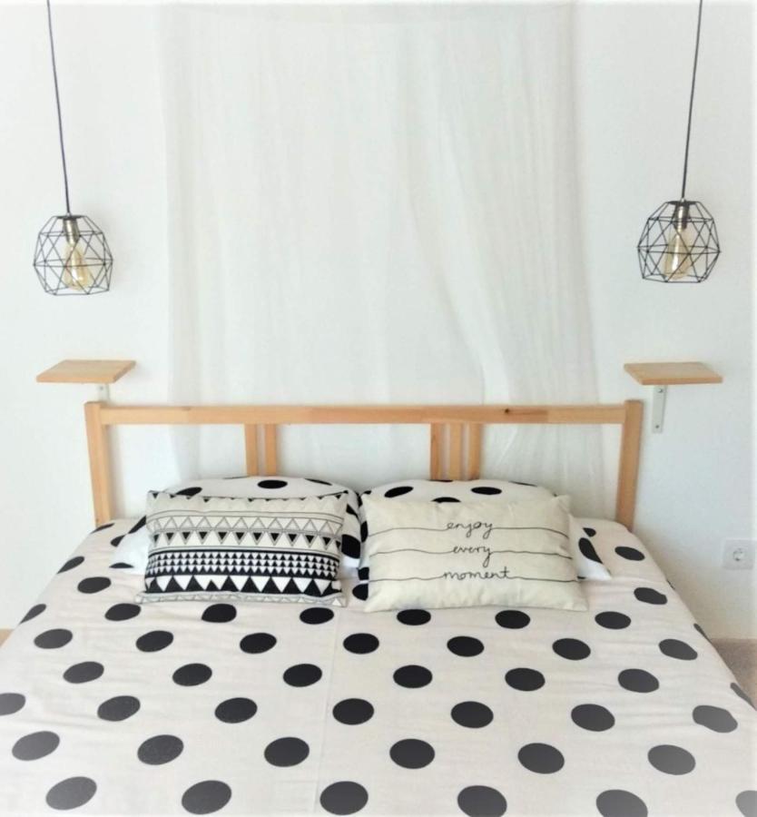 D Wan Guest House Peniche Bagian luar foto