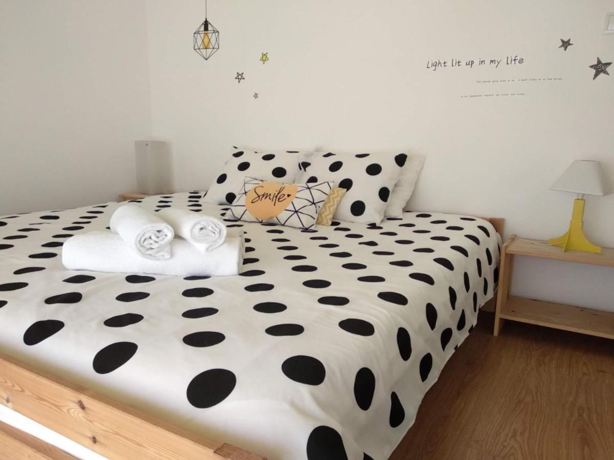 D Wan Guest House Peniche Bagian luar foto