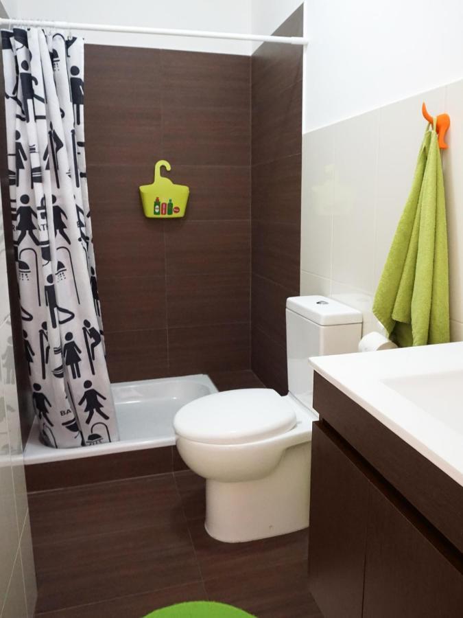 D Wan Guest House Peniche Bagian luar foto