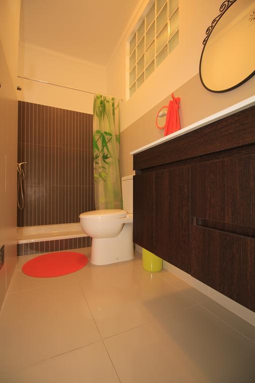 D Wan Guest House Peniche Bagian luar foto