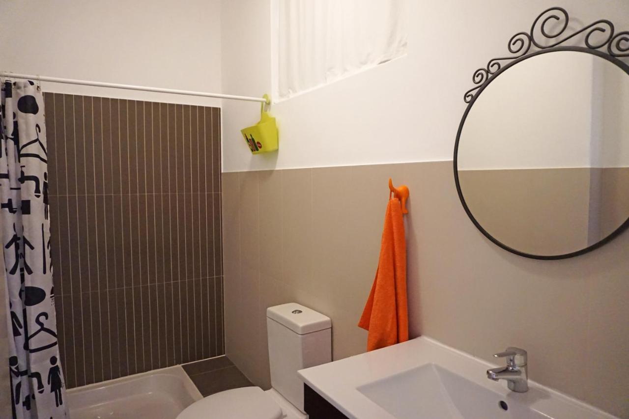 D Wan Guest House Peniche Bagian luar foto