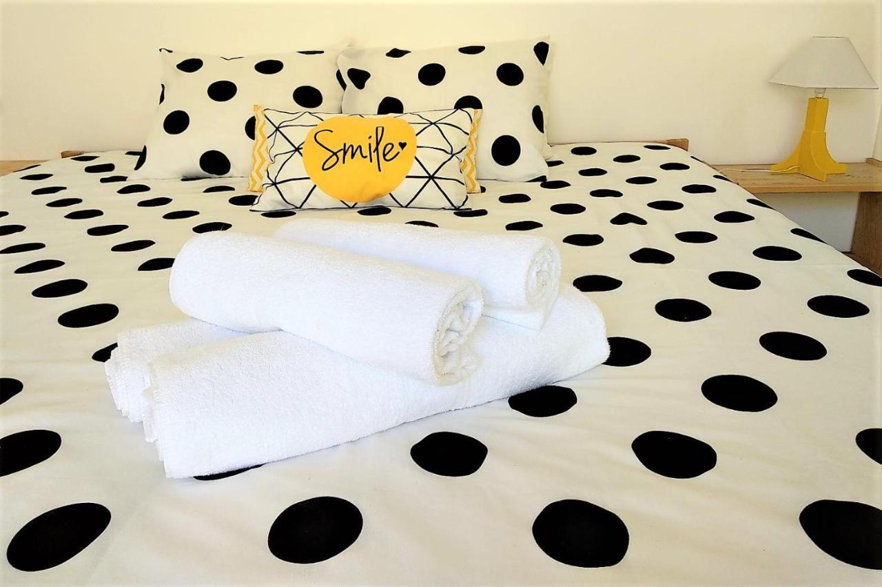 D Wan Guest House Peniche Bagian luar foto