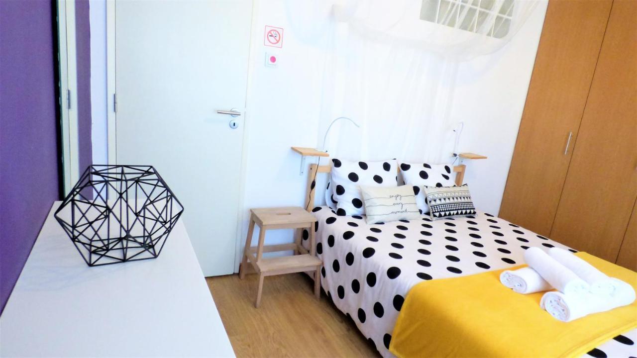 D Wan Guest House Peniche Bagian luar foto