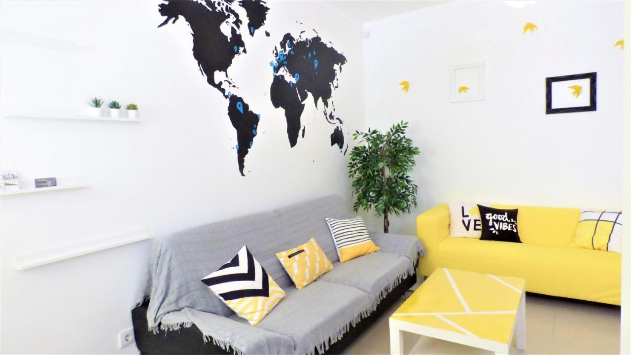D Wan Guest House Peniche Bagian luar foto
