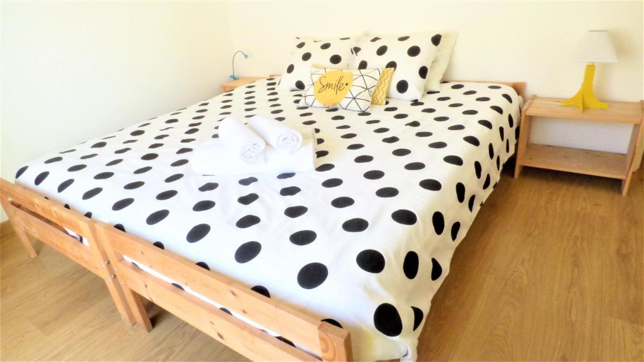D Wan Guest House Peniche Bagian luar foto