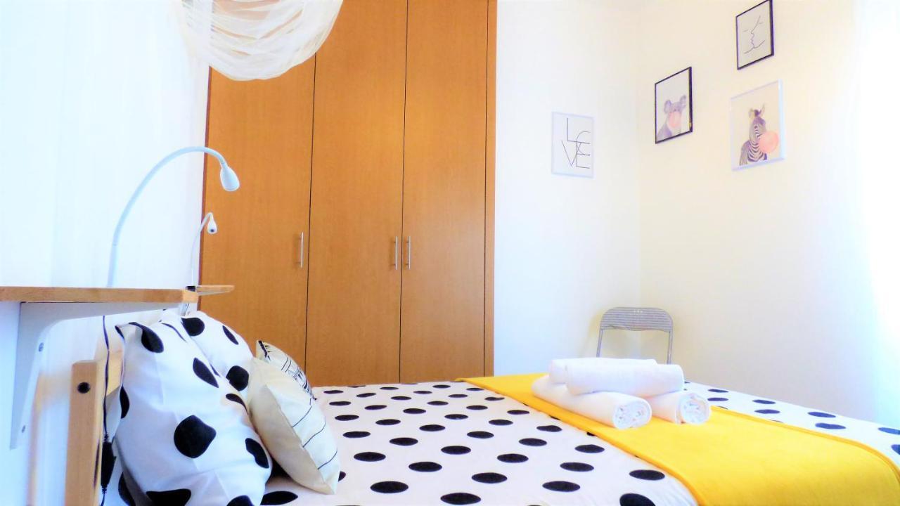 D Wan Guest House Peniche Bagian luar foto