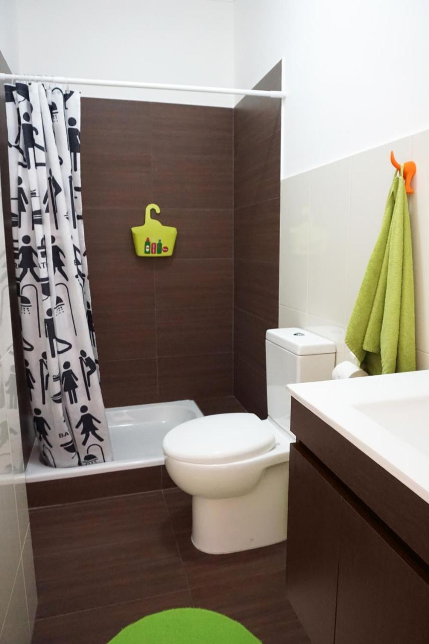 D Wan Guest House Peniche Bagian luar foto