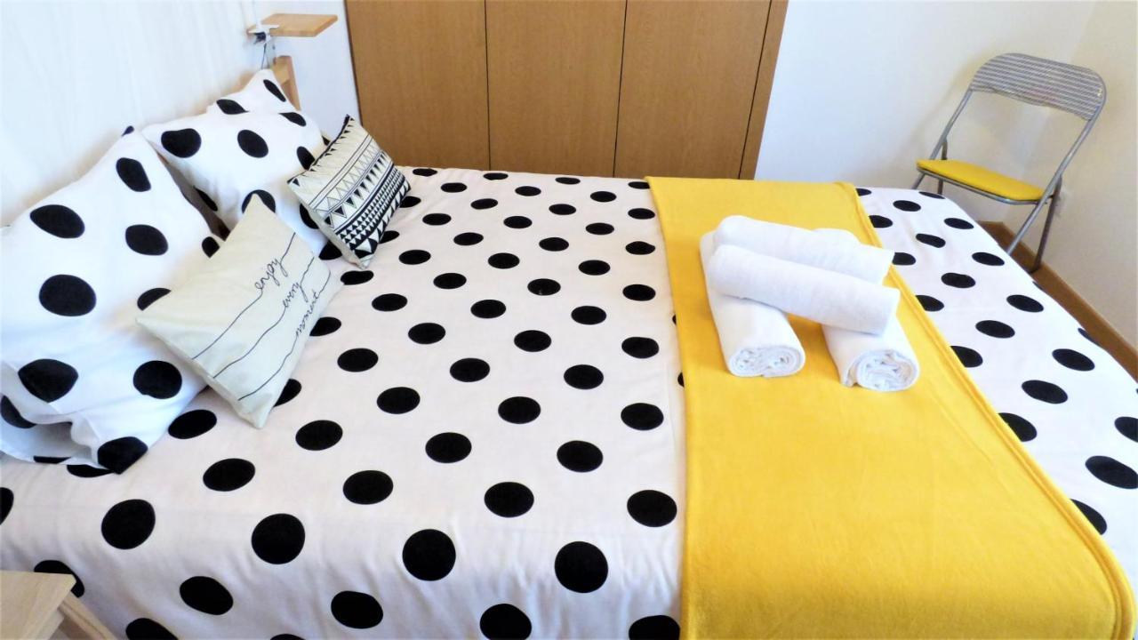 D Wan Guest House Peniche Bagian luar foto